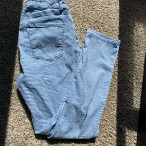 Stripped Jeans